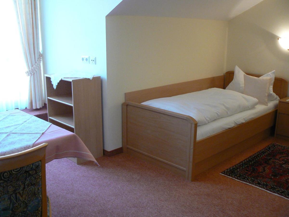 Haus Evelyn / Haus Heidemarie Hotel Bad Fussing Room photo