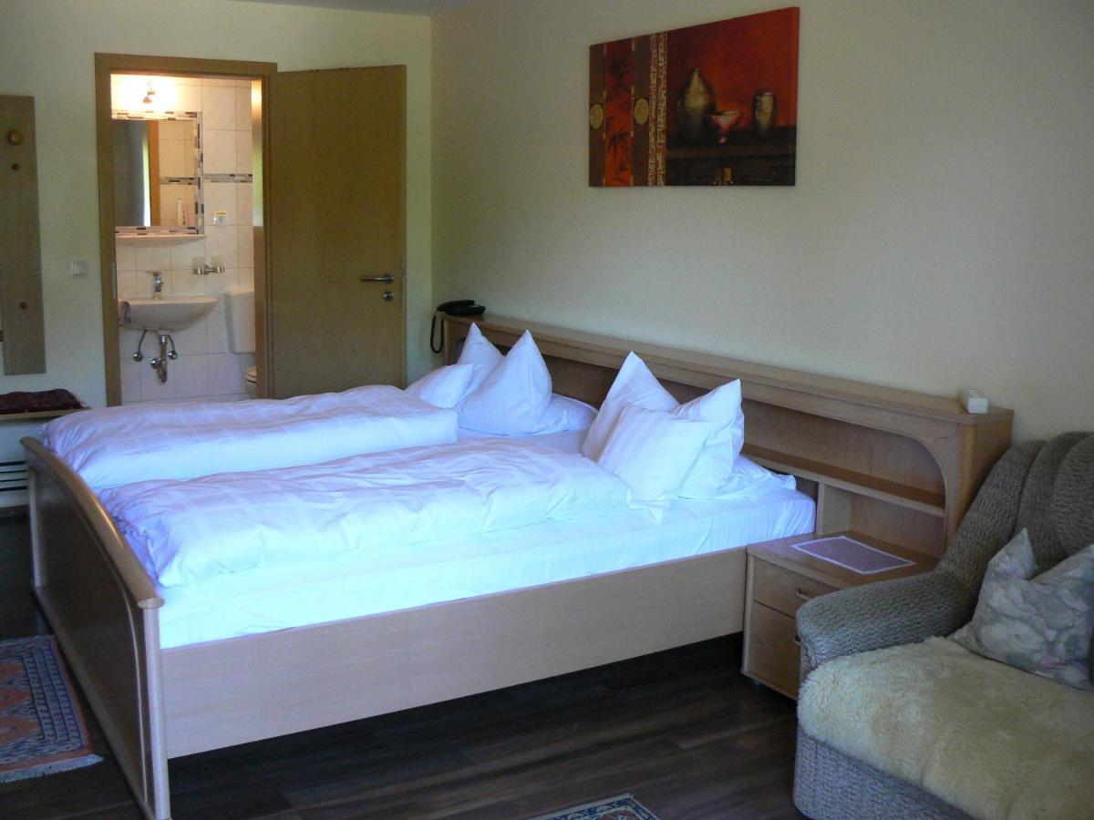 Haus Evelyn / Haus Heidemarie Hotel Bad Fussing Room photo